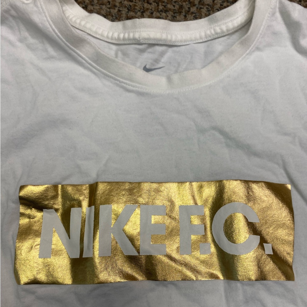 Nike FC Shirt Futbol Soccer White & Gold Box Logo T-shirt XXL EUC B14-19